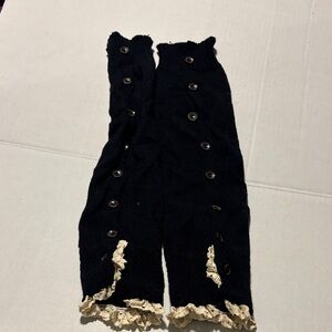 Black knit lace Buttoned boot warmers